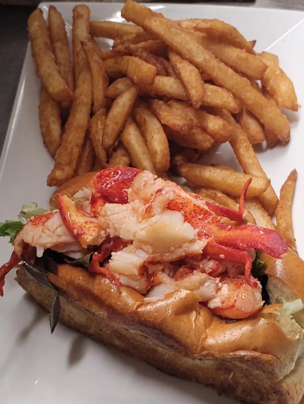 Maine Lobster Roll